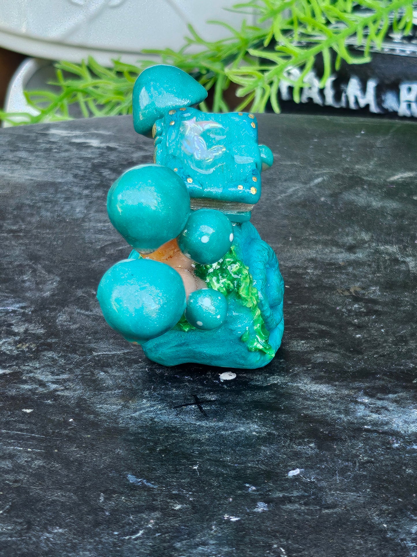 Pearl Turquoise Mushroom Shell